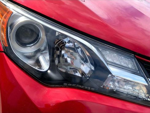 Used 2015 Toyota RAV4 Limited AWD/4WD image 27