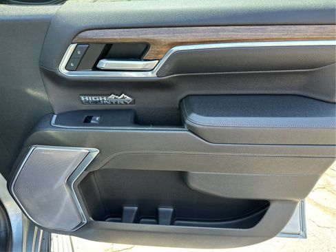 Used 2023 Chevrolet Silverado 1500 High Country w/ High Country Premium Package AWD/4WD image 22