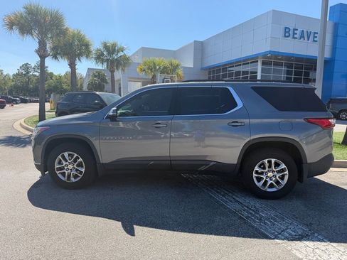 Used 2019 Chevrolet Traverse LT image 7