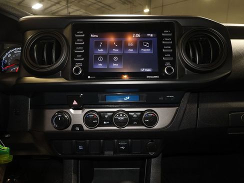 Used 2023 Toyota Tacoma SR image 15