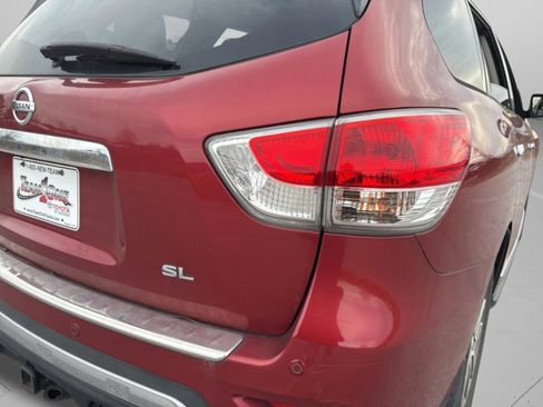 Used 2015 Nissan Pathfinder SL w/ SL Tech Package image 29