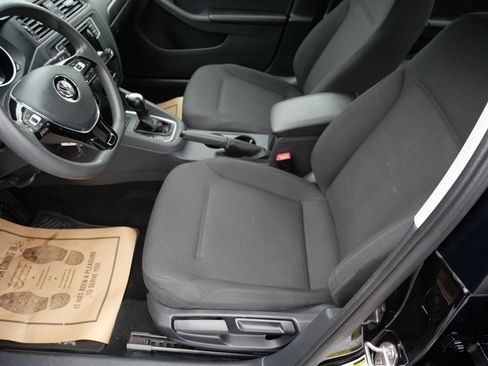 Used 2016 Volkswagen Jetta S image 10
