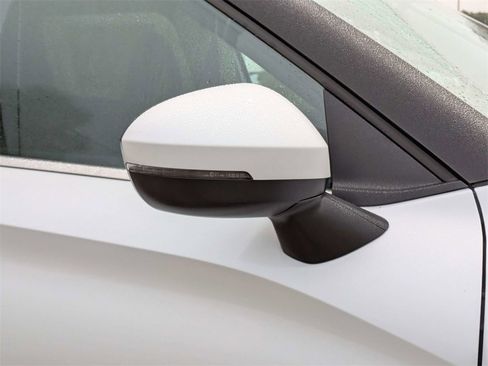 New 2026 Mitsubishi Outlander ES image 12