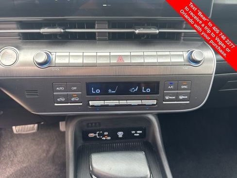 Used 2025 Hyundai Kona SEL image 24