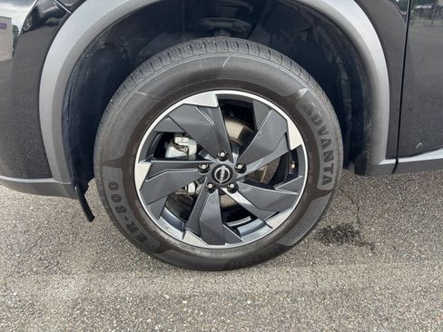Used 2025 Nissan Rogue SV AWD/4WD image 33