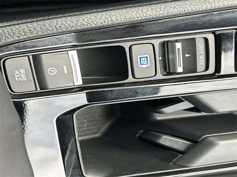 Used 2024 Honda Accord Sport image 25