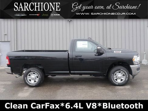 Used 2024 RAM 2500 Tradesman w/ Chrome Appearance Group AWD/4WD image 1
