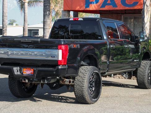 Used 2018 Ford F350 Platinum w/ Platinum Ultimate Package image 12