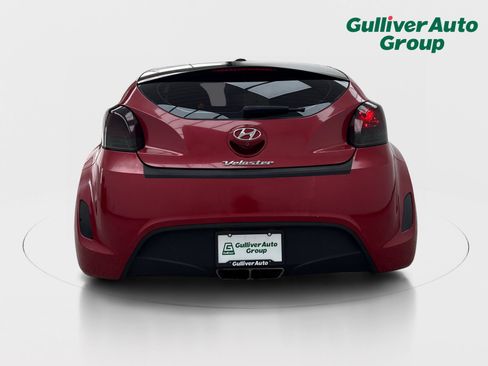 Used 2016 Hyundai Veloster FWD image 7