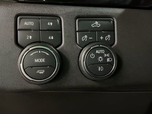 Used 2023 Chevrolet Silverado 1500 RST image 13