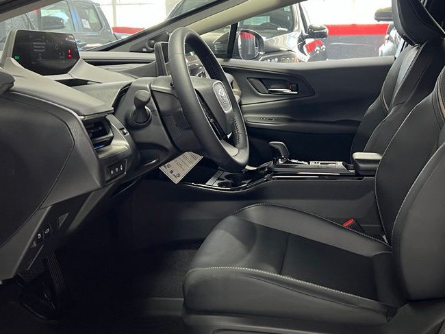New 2027 Toyota Prius Limited AWD/4WD image 8