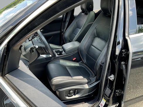 Used 2019 Jaguar E-PACE R-Dynamic SE AWD/4WD image 23