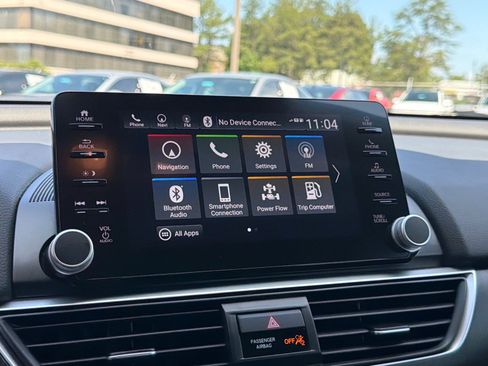 Used 2021 Honda Accord Touring image 29