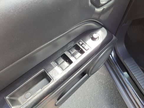 Used 2015 Jeep Patriot High Altitude image 16