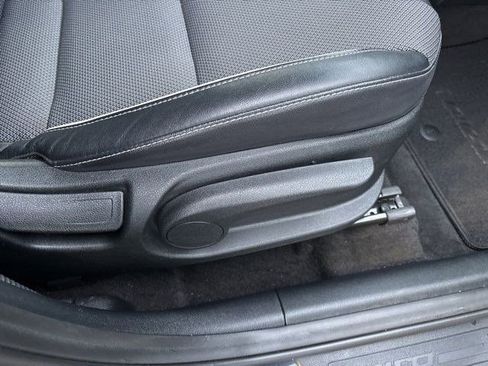 Used 2022 Kia Niro EX w/ Cold Weather Package image 38