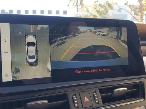 Certified 2024 Lexus ES 350 Ultra Luxury w/ Accessory Package (Z1) image 28