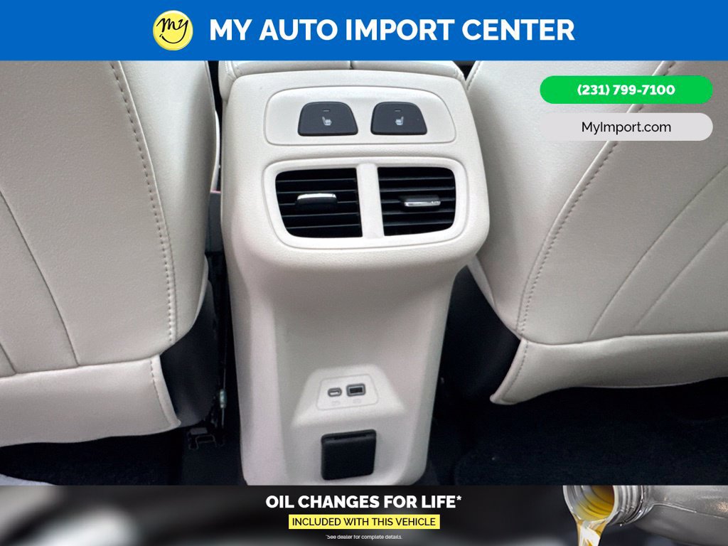 Used 2023 Buick Envision Avenir AWD/4WD image 28