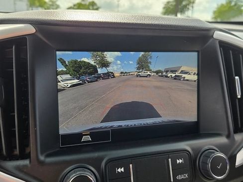 Used 2024 GMC Terrain SLT w/ Infotainment Package II AWD/4WD image 21