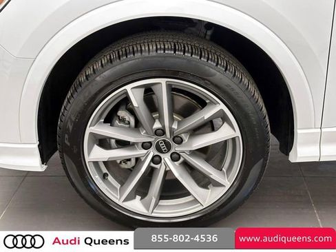 Certified 2025 Audi Q3 2.0T Premium w/ Convenience Package image 8