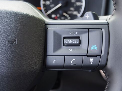 Used 2026 Nissan Rogue SV FWD image 21
