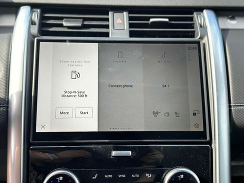 New 2026 Land Rover Discovery Limited Edition image 17