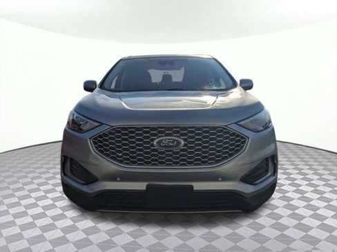 Used 2024 Ford Edge SEL image 8