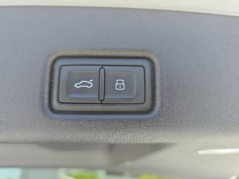 Used 2025 Audi SQ5 Premium Plus AWD/4WD image 26