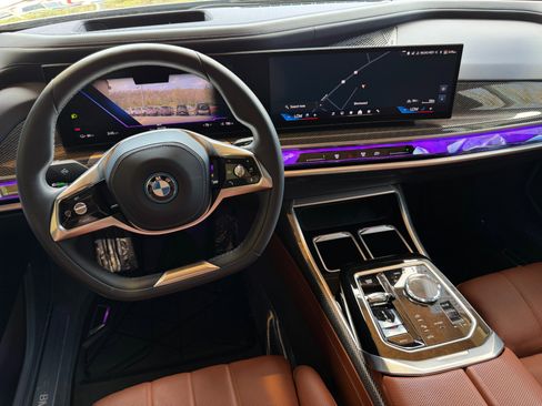 Used 2025 BMW i7 eDrive50 w/ Executive Package RWD image 54
