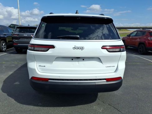 New 2026 Jeep Grand Cherokee L Limited w/ Luxury Tech Group II image 4