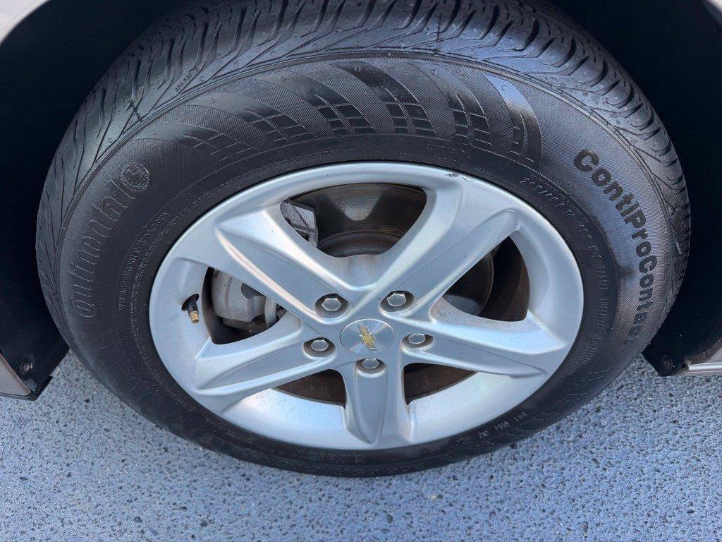 Used 2023 Chevrolet Malibu LS FWD image 25