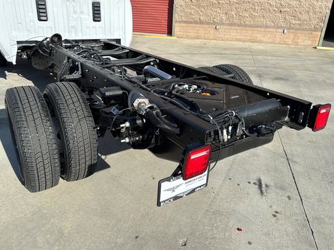 New 2026 GMC Sierra 3500 Pro w/ Fleet Convenience Package RWD image 22