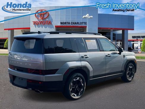 Used 2025 Hyundai Santa Fe SEL FWD image 8