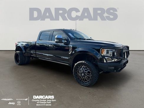 Used 2022 Ford F350 Platinum w/ FX4 Off-Road Package image 1