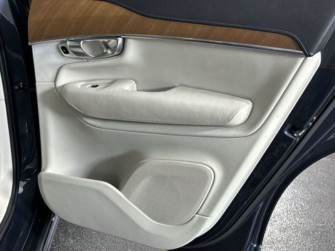 Used 2020 Volvo XC90 T6 Inscription w/ Protection Package Premier image 36