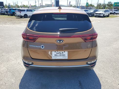 Used 2020 Kia Sportage LX image 5
