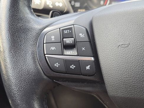 Used 2020 Ford Explorer XLT w/ Equipment Group 202A AWD/4WD image 30