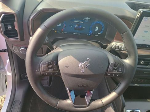 New 2025 Ford Bronco Sport Outer Banks image 11