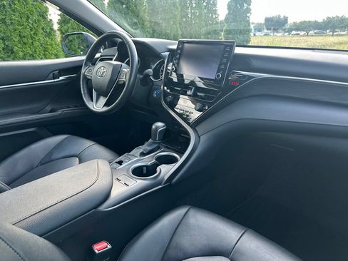 Certified 2022 Toyota Camry XLE w/ Navigation Upgrade Package FWD image 38