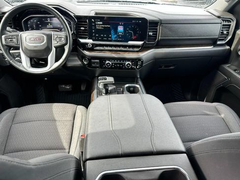 Used 2024 GMC Sierra 1500 Elevation AWD/4WD image 11