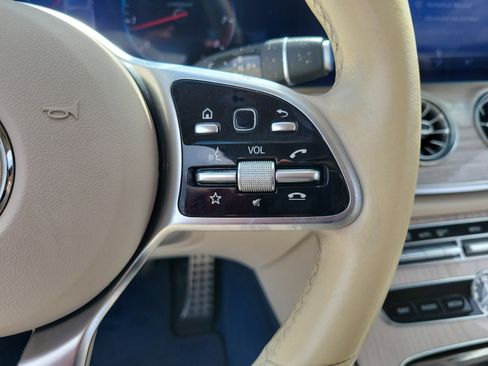 Used 2019 Mercedes-Benz E 450 4MATIC Cabriolet image 19