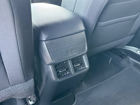 Used 2025 Chevrolet Equinox LT FWD image 22