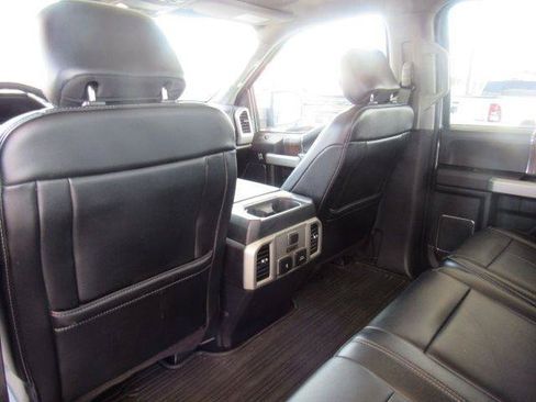Used 2019 Ford F150 Lariat w/ Equipment Group 502A Luxury AWD/4WD image 25