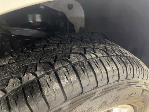 Used 2022 Ford F150 Lariat w/ Equipment Group 502A High image 15