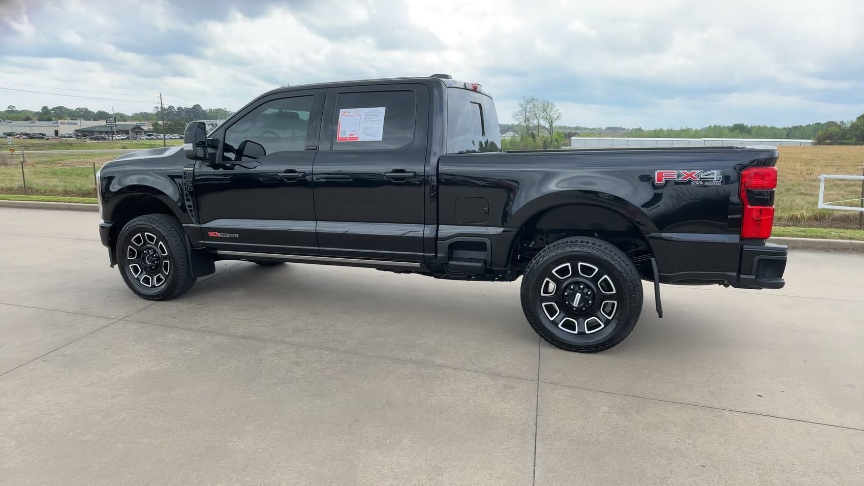 Used 2025 Ford F350 Platinum AWD/4WD image 6