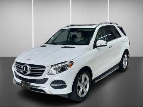 Used 2018 Mercedes-Benz GLE 350 w/ Premium 2 Package image 14