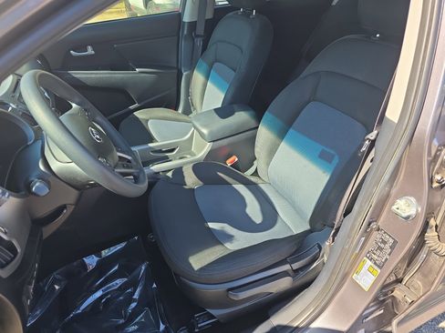 Used 2014 Kia Sportage LX FWD image 17