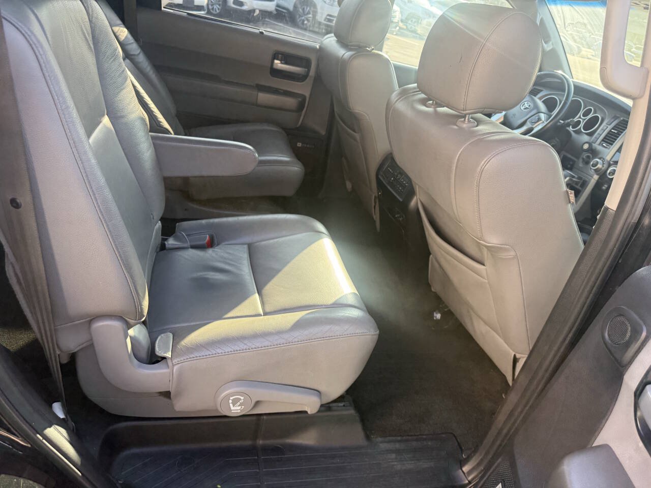 Used 2016 Toyota Sequoia Limited AWD/4WD image 17