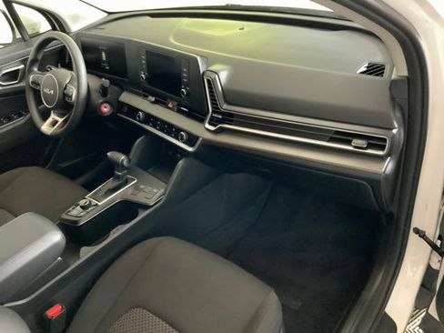 Used 2023 Kia Sportage LX AWD/4WD image 49