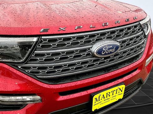 Used 2023 Ford Explorer XLT w/ Equipment Group 202A image 29