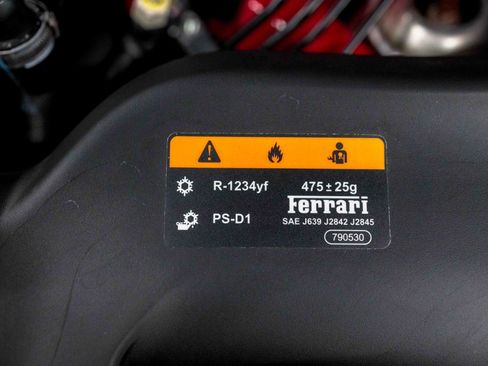 Used 2019 Ferrari Portofino RWD image 93